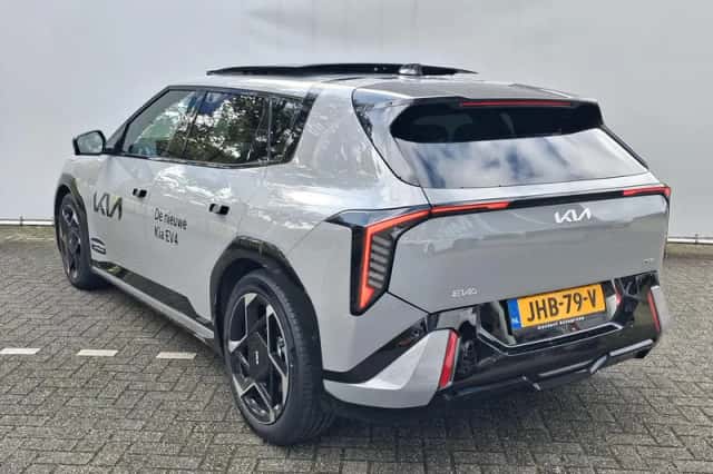 Kia EV4 (2025) thumbnail 5