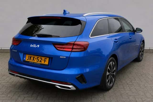 Kia Ceed (2022) thumbnail 4