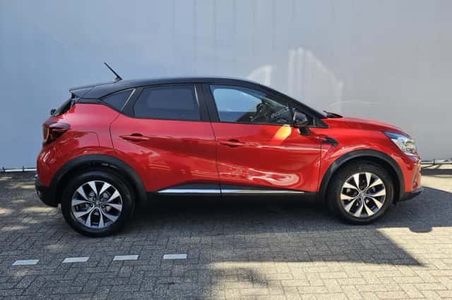 Renault Captur (2021) thumbnail 5