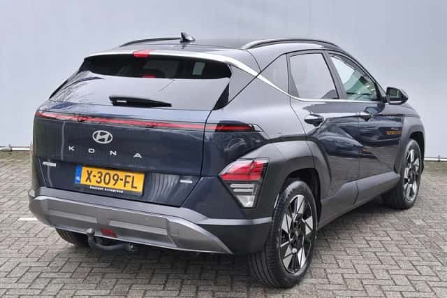Hyundai Kona (2023) thumbnail 5