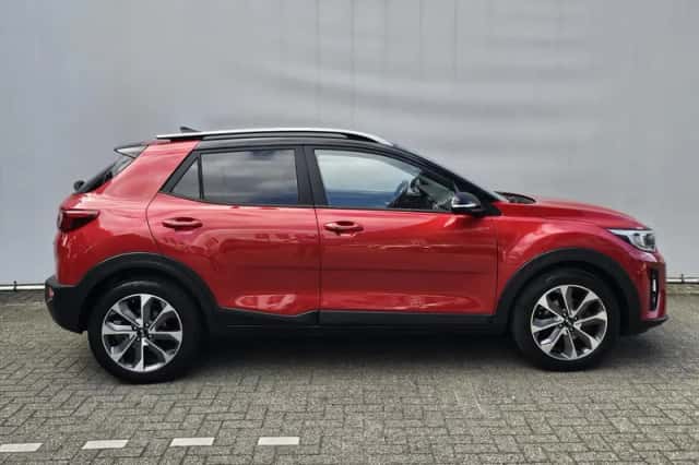 Kia Stonic (2020) thumbnail 5