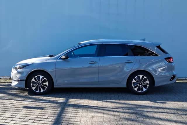 Kia Ceed Sportswagon (2025) thumbnail 2