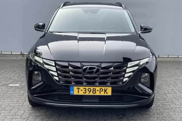 Hyundai Tucson (2023) thumbnail 2