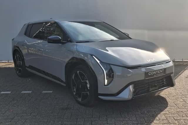 Kia EV4 (2026) thumbnail 2