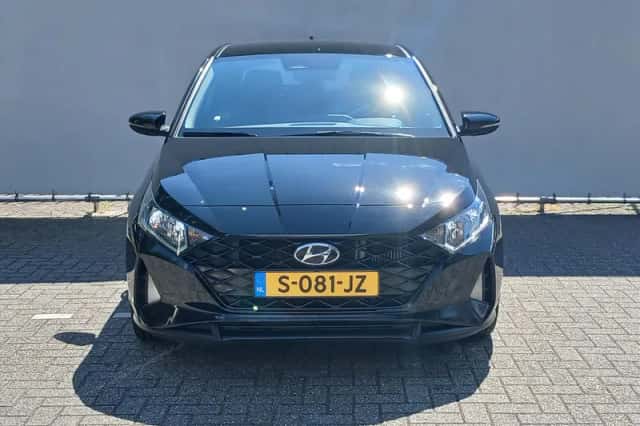 Hyundai i20 (2023) thumbnail 2