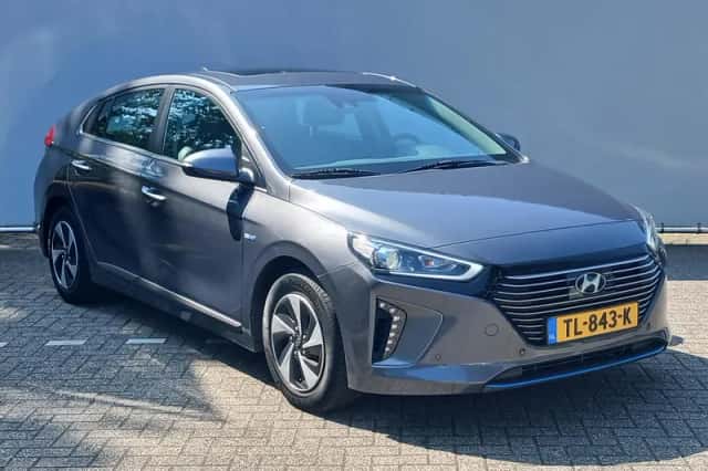 Hyundai Ioniq (2018) thumbnail 4