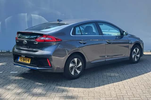 Hyundai Ioniq (2018) thumbnail 6