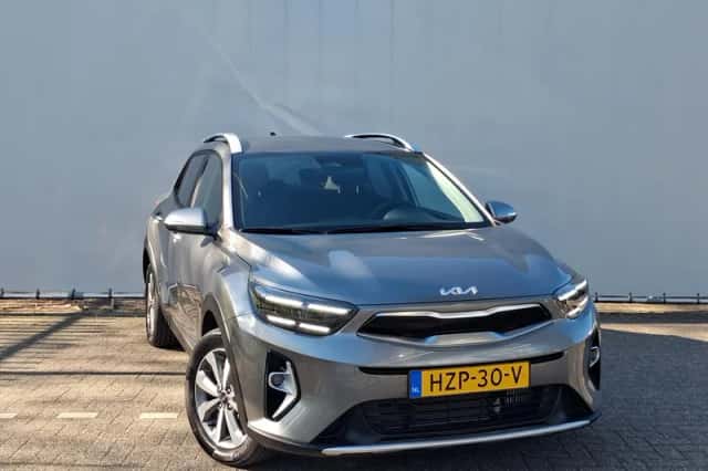 Kia Stonic (2025) thumbnail 6