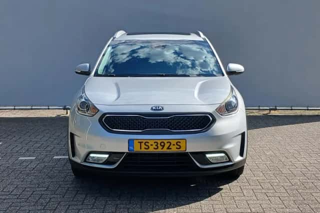 Kia Niro (2018) thumbnail 3