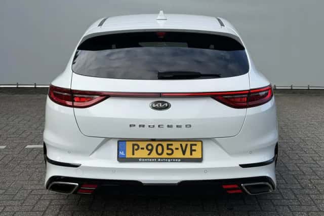 Kia Proceed (2020) thumbnail 4