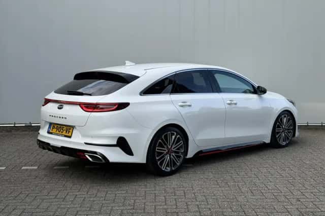 Kia Proceed (2020) thumbnail 5