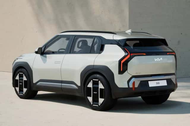 Kia EV3 (2026) thumbnail 2