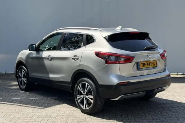 Nissan Qashqai (2018) thumbnail 3