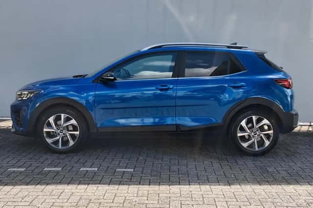 Kia Stonic (2024) thumbnail 2
