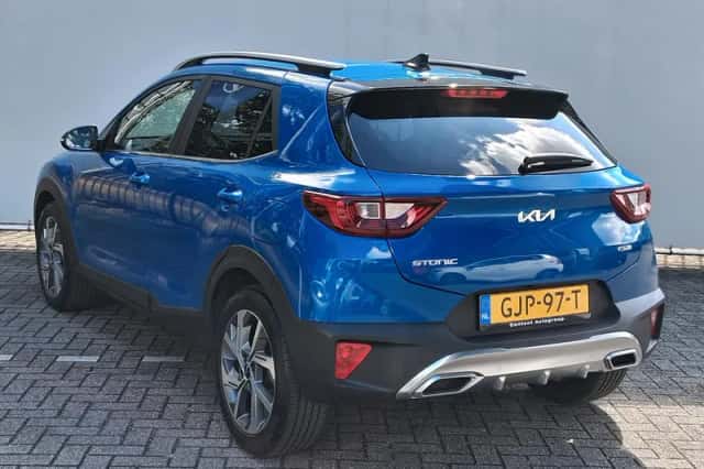 Kia Stonic (2024) thumbnail 3