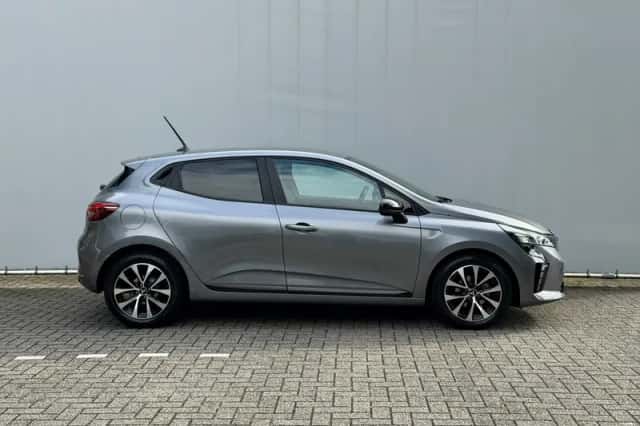 Mitsubishi Colt (2024) thumbnail 6