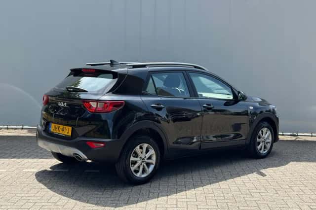 Kia Stonic (2025) thumbnail 6