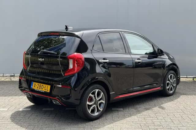 Kia Picanto (2023) thumbnail 5