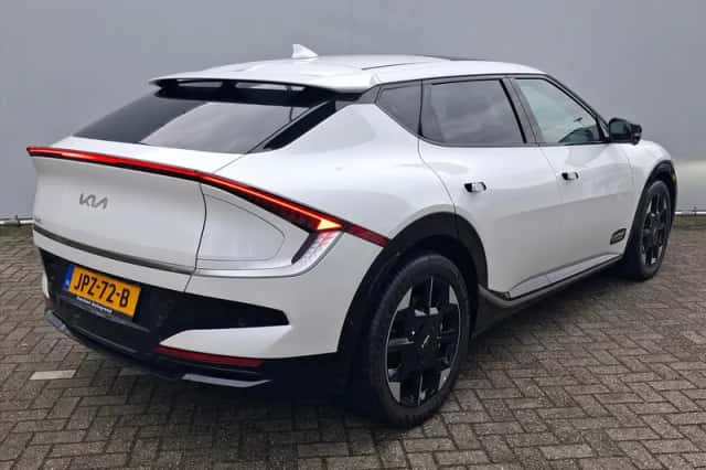 Kia EV6 (2026) thumbnail 4