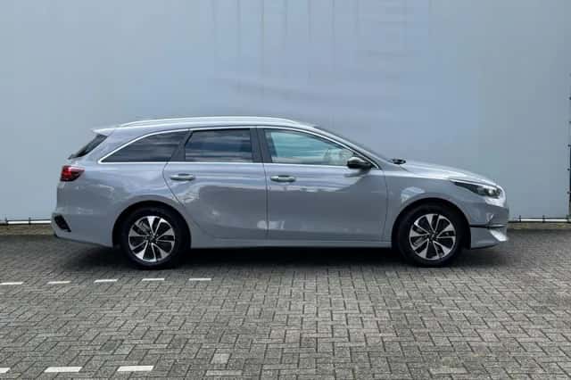 Kia Ceed (2025) thumbnail 6