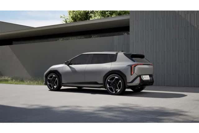 Kia EV4 (2026) thumbnail 3
