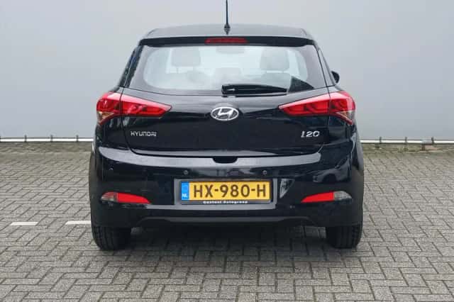 Hyundai i20 (2015) thumbnail 6