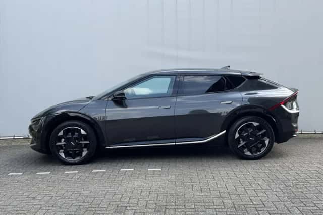 Kia EV6 (2025) thumbnail 2