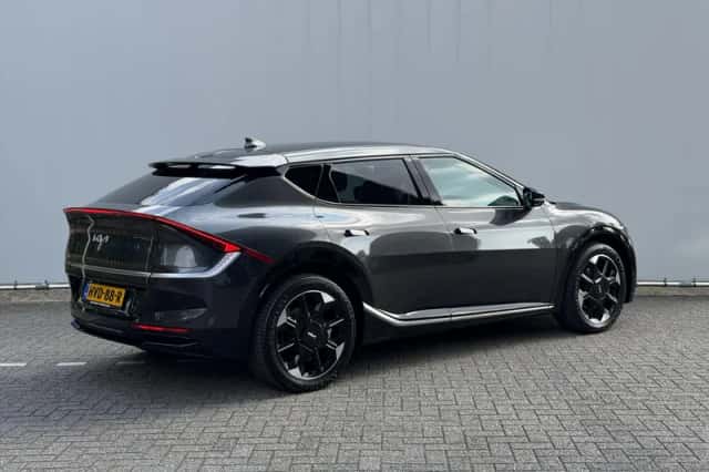 Kia EV6 (2025) thumbnail 5