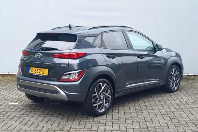 Hyundai Kona (2021) thumbnail 5