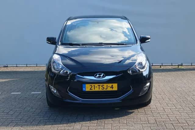 Hyundai ix20 (2012) thumbnail 2