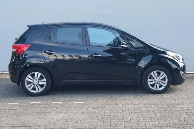 Hyundai ix20 (2012) thumbnail 4