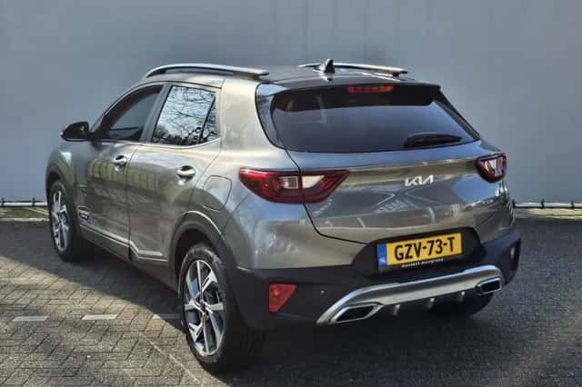 Kia Stonic (2025) thumbnail 3