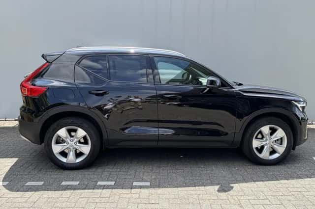 Volvo XC40 (2024) thumbnail 6