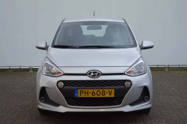 Hyundai i10 (2018) thumbnail 2