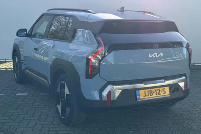 Kia EV3 (2025) thumbnail 3