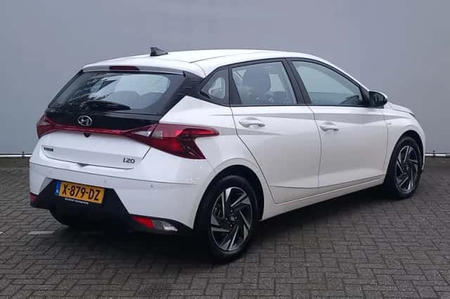 Hyundai i20 (2023) thumbnail 5