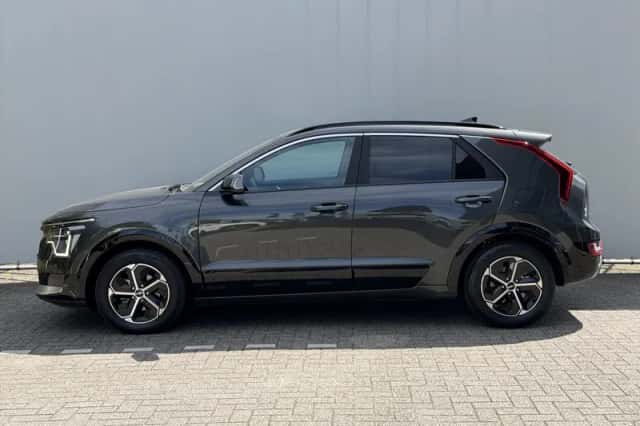 Kia Niro (2023) thumbnail 2