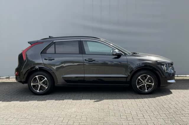 Kia Niro (2023) thumbnail 6