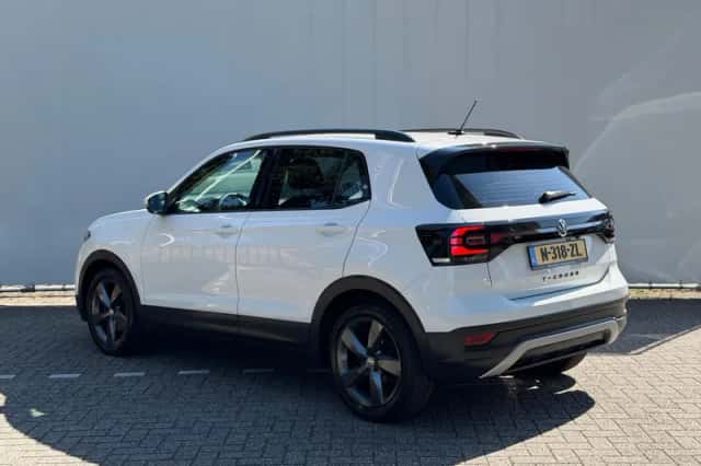 Volkswagen T-Cross (2019) thumbnail 4
