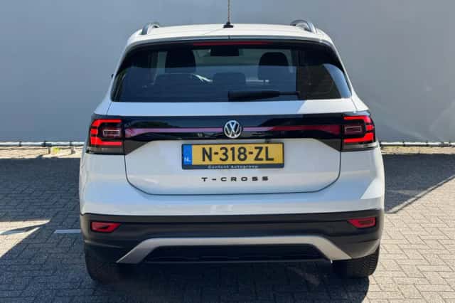 Volkswagen T-Cross (2019) thumbnail 5