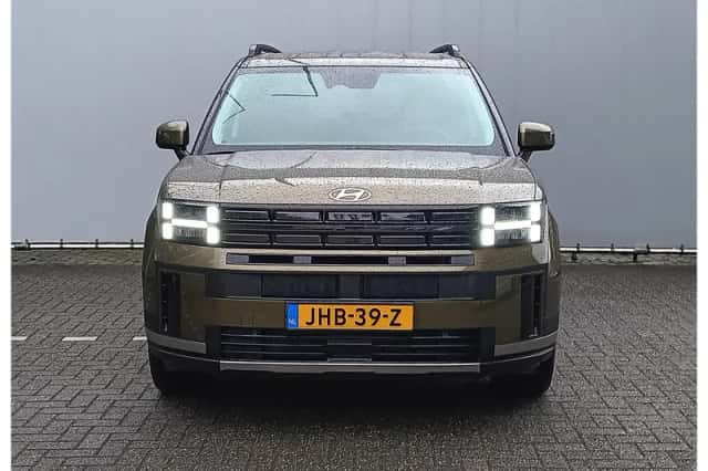 Hyundai Santa Fe (2025) thumbnail 2