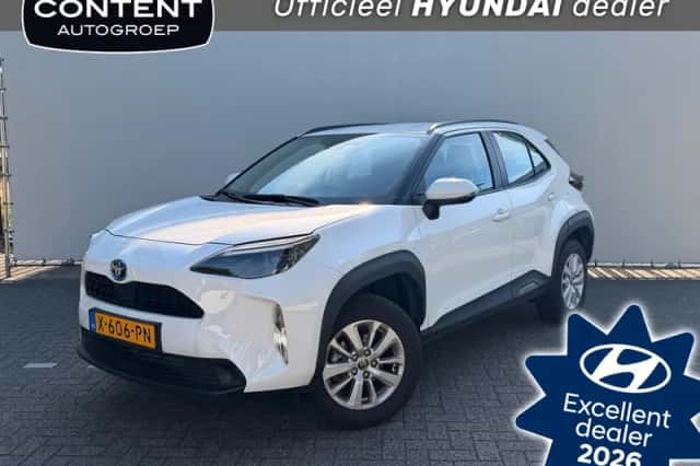 Toyota Yaris Cross (2024) thumbnail 1