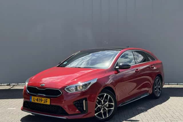 Kia Proceed (2021) thumbnail 2