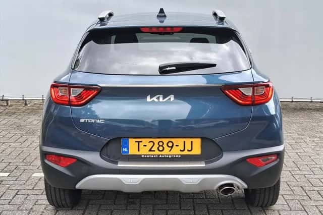 Kia Stonic (2023) thumbnail 4