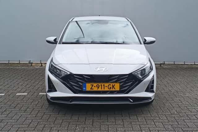 Hyundai i20 (2024) thumbnail 2