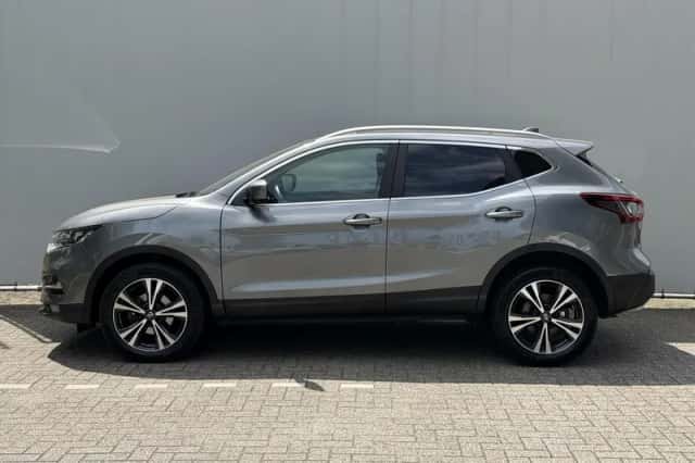 Nissan Qashqai (2021) thumbnail 2