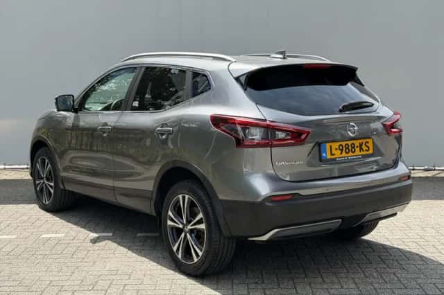 Nissan Qashqai (2021) thumbnail 3