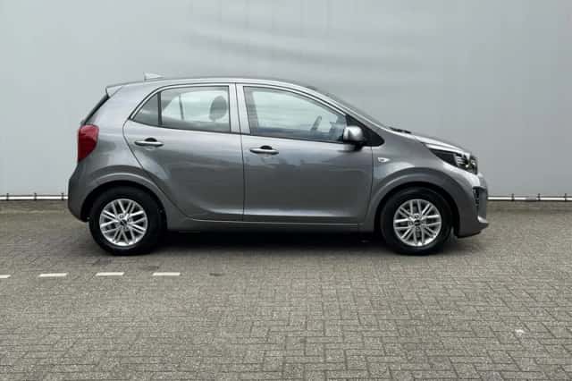Kia Picanto (2023) thumbnail 4