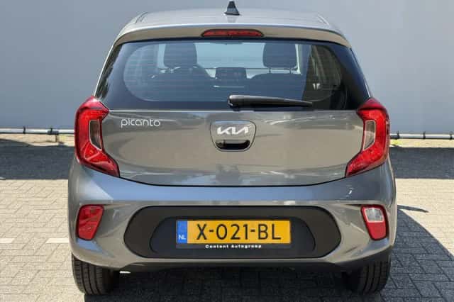 Kia Picanto (2023) thumbnail 4