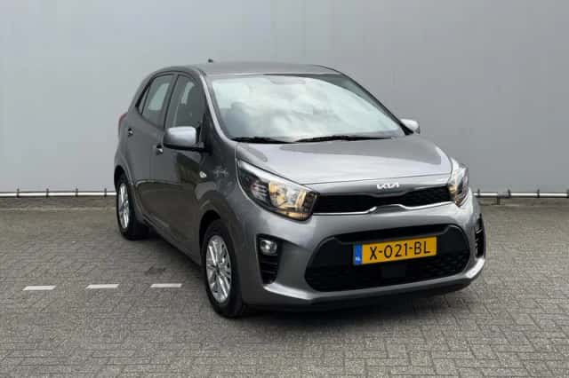 Kia Picanto (2023) thumbnail 5